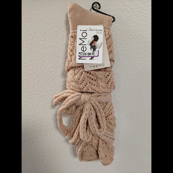 MeMoi Accessories - NWT MeMoi Blush Knit Pointelle Bow Knit Boot Sock Size 9-11